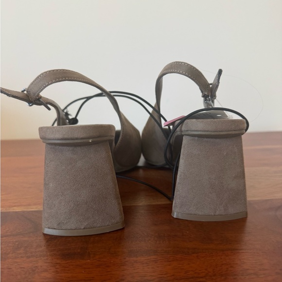 Worthington Wilder Pointed Toe Flared Heel Pumps - Picture 2 of 4